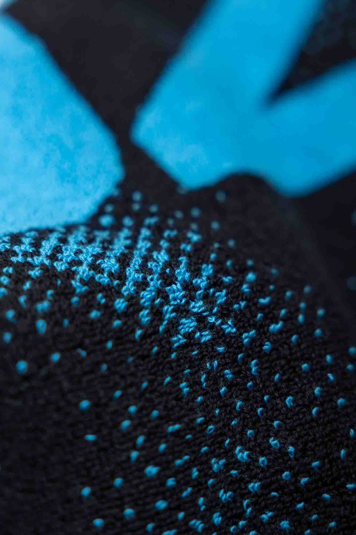 Andro Nuzn M 50 x 100cm Black-Blue Towel